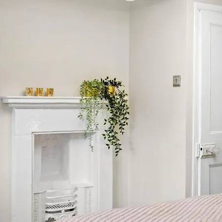 The Artist Abode In - Hot-tub - Parking