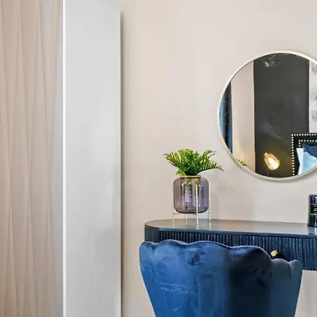Prázdninový dům New! - Beautiful 5 Bed In - Hot-tub - Parking Whitby
