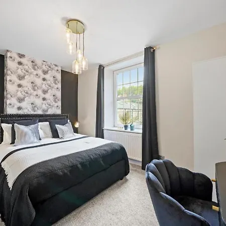 The Artist Abode In - Hot-tub - Parking בית נופש